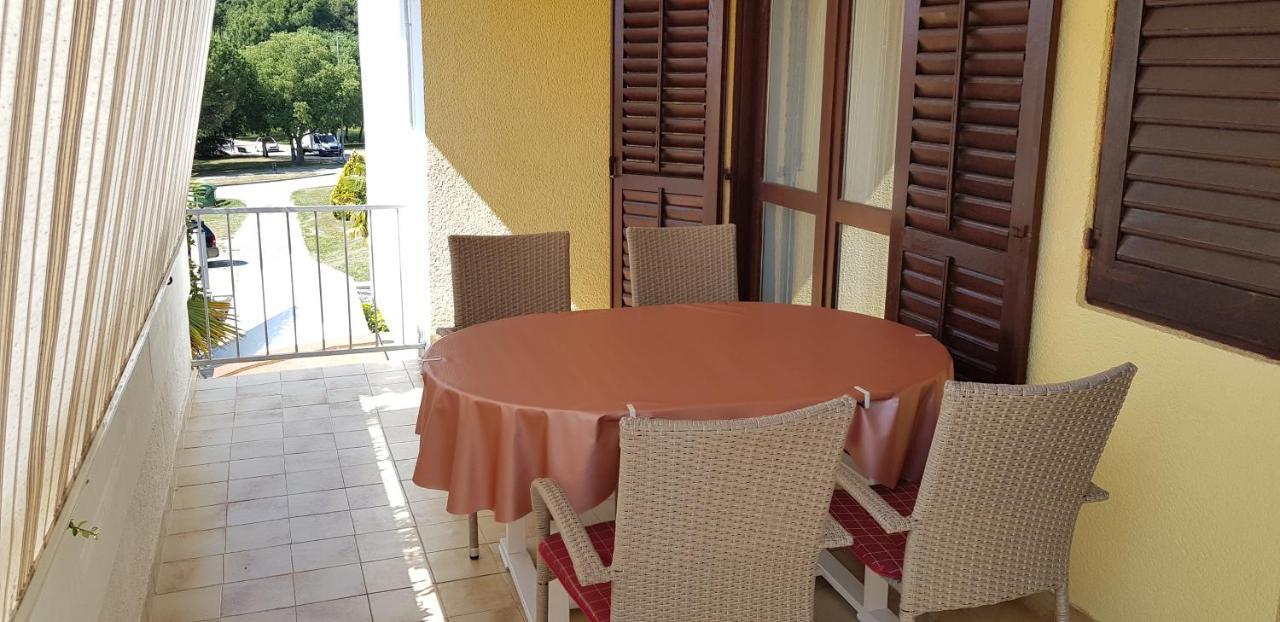 Apartments Lori Πόρετς Εξωτερικό φωτογραφία