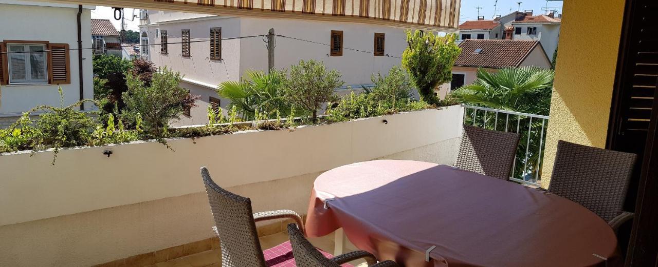 Apartments Lori Πόρετς Εξωτερικό φωτογραφία