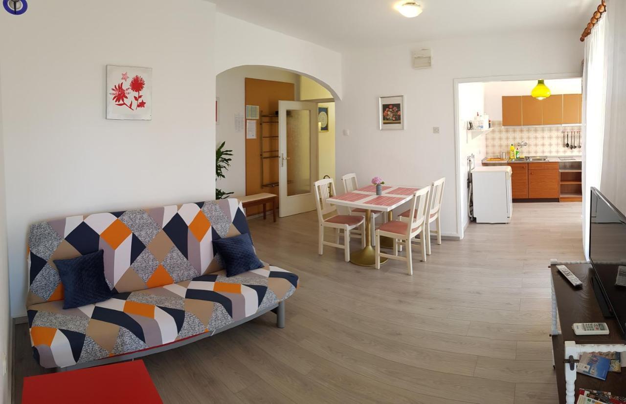 Apartments Lori Πόρετς Εξωτερικό φωτογραφία