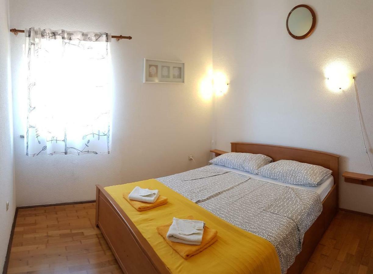 Apartments Lori Πόρετς Εξωτερικό φωτογραφία