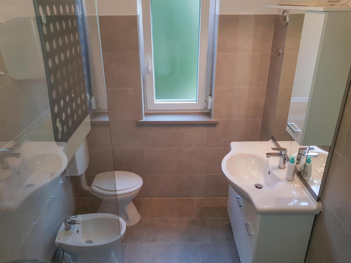 Apartments Lori Πόρετς Εξωτερικό φωτογραφία