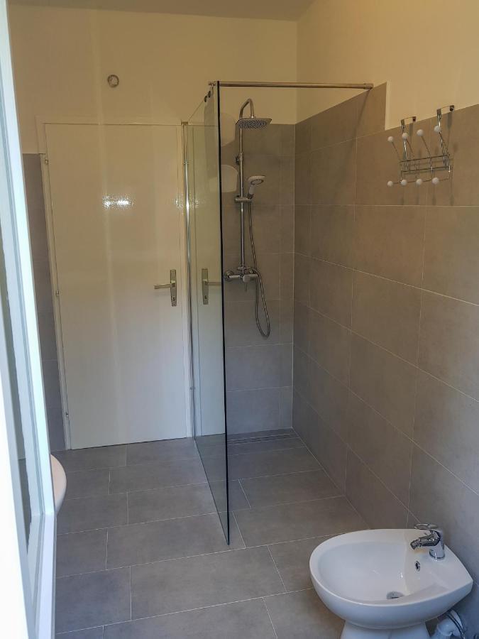 Apartments Lori Πόρετς Εξωτερικό φωτογραφία